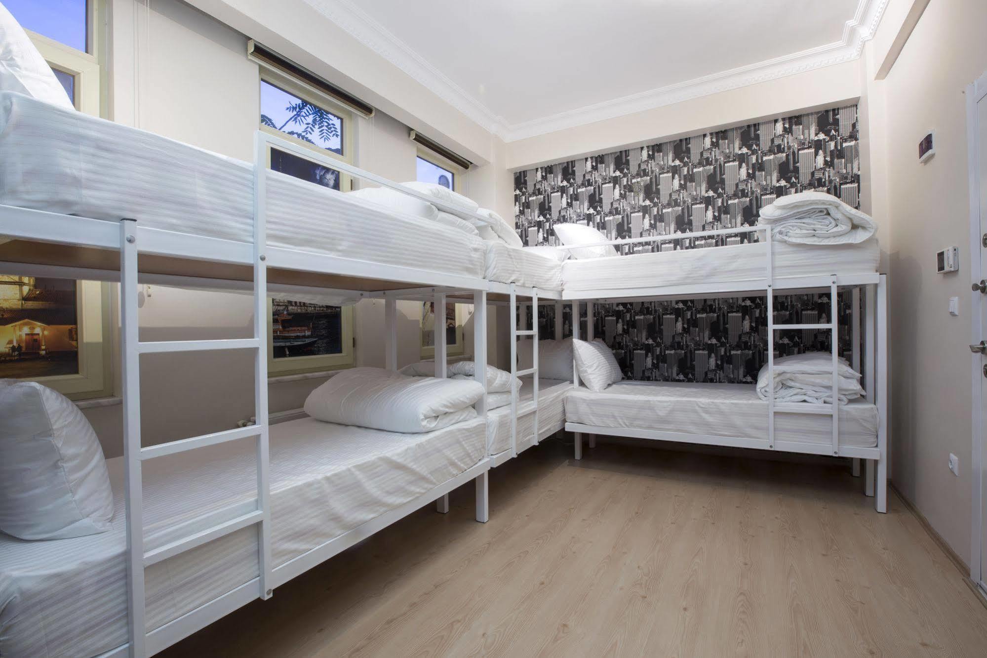 Golden Galata Aparthotel Istanbul Exterior photo