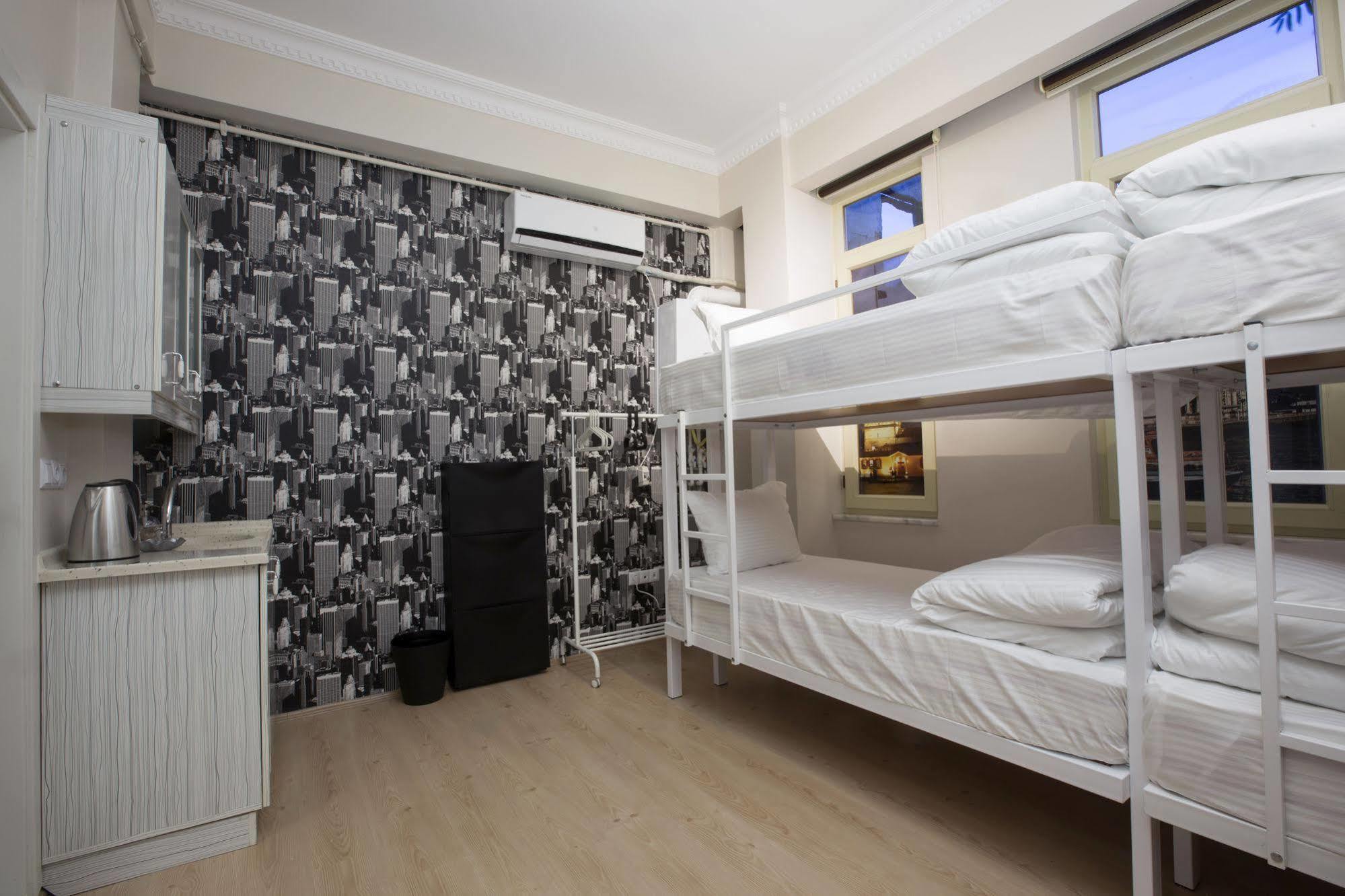 Golden Galata Aparthotel Istanbul Exterior photo